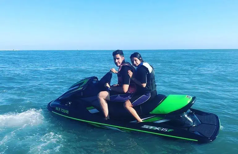 Jet-Skiing-in-Nice_10596-1
