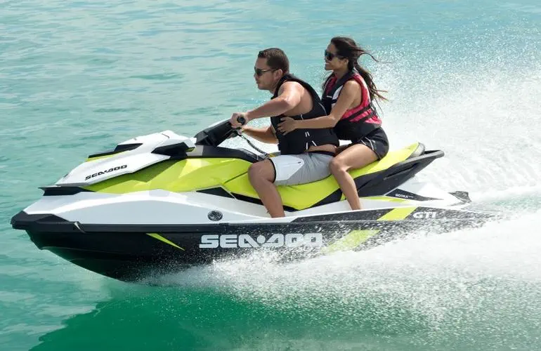 Jet-Skiing-in-Valencia_6321-1