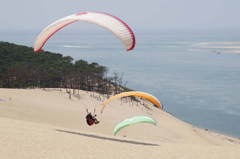 paragliding-mountain-paraglider-nature-landscapes-19d0f1-1024